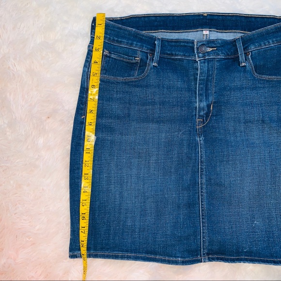 NWOT Levi’s skirt, just above knee, Sz 31 - Picture 4 of 10